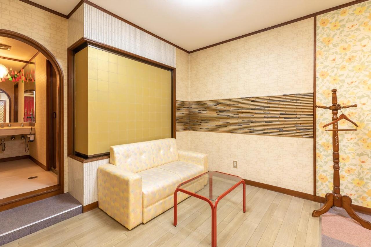 Oyo Hotel Tatsuyoshi Sennan Misakimachi Tannowa Dış mekan fotoğraf